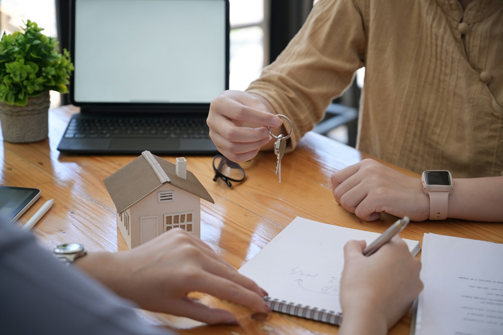 The Real Reverse Mortgage Costs: Fees, Rates, and Closing Expenses